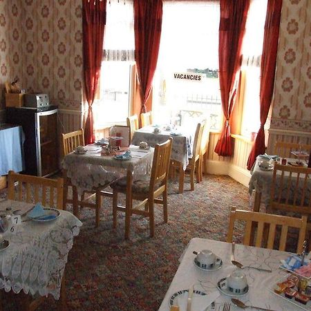 Copperfields Guest House Грейт-Ярмут Екстер'єр фото
